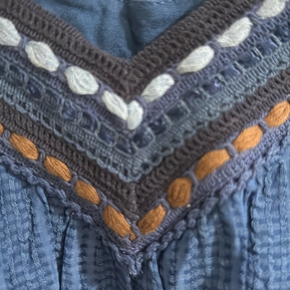 COPY - NWT Conditions Apply, BANANA Soft Sky Tank, size Medium - Picture 6 of 7